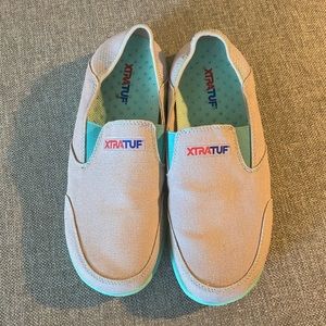 XtratufnSharkbyte slip on canvas shoes